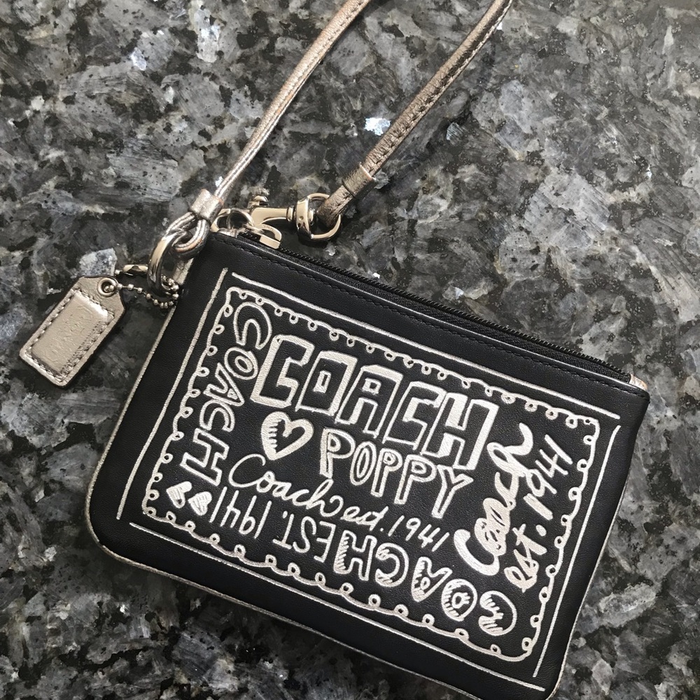 Coach Poppy wristlet
